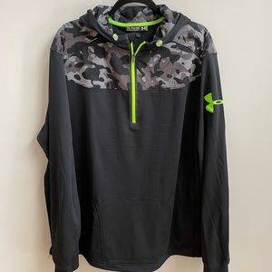Under Armour 1/2 zip hooded pullover